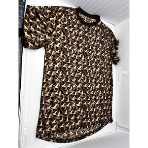 Duck Dynasty shirt with Duck Camo Print short sleeve shirt Pre-Owned size Large